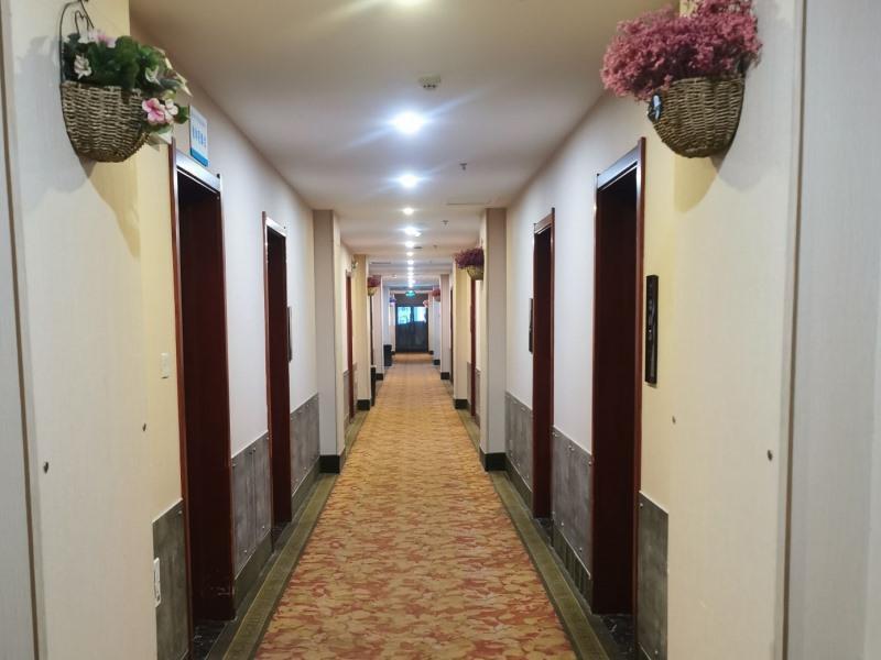 Greentree Inn Henan Hebi Hengshan Road Business Hotel Eksteriør billede