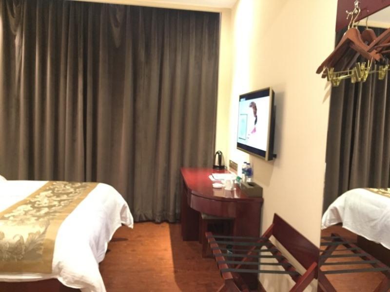 Greentree Inn Henan Hebi Hengshan Road Business Hotel Eksteriør billede