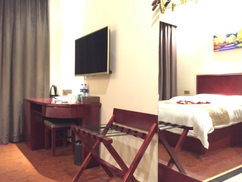 Greentree Inn Henan Hebi Hengshan Road Business Hotel Eksteriør billede