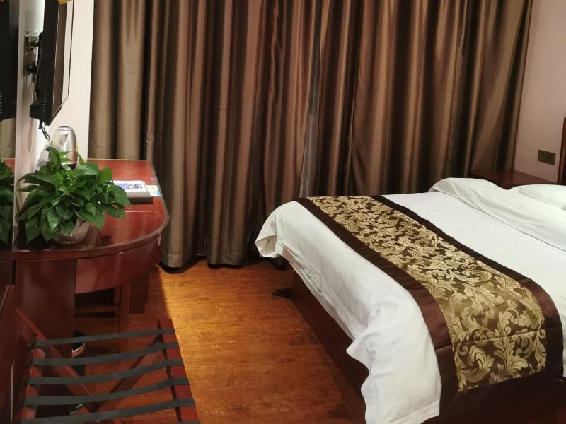 Greentree Inn Henan Hebi Hengshan Road Business Hotel Eksteriør billede